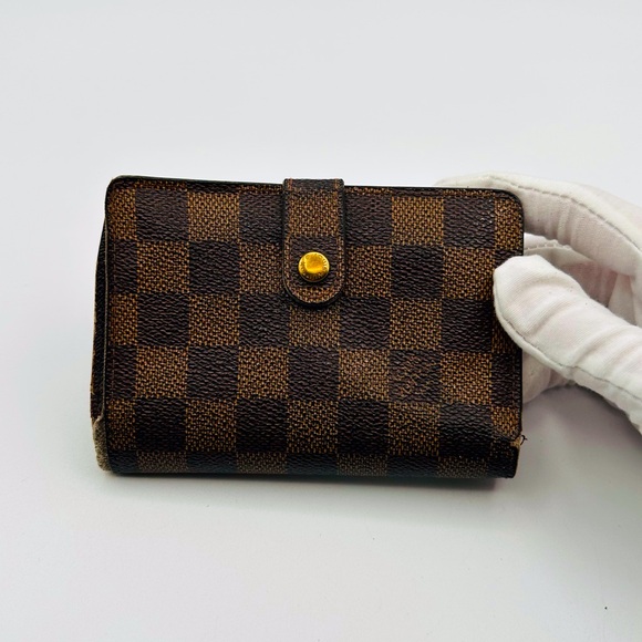 Louis Vuitton Handbags - Louis Vuitton Damier Brown Wallet